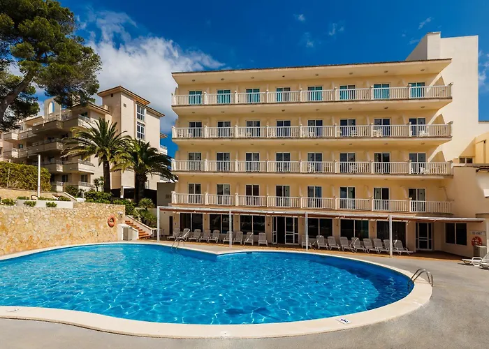 O7 Club Cala Ratajda