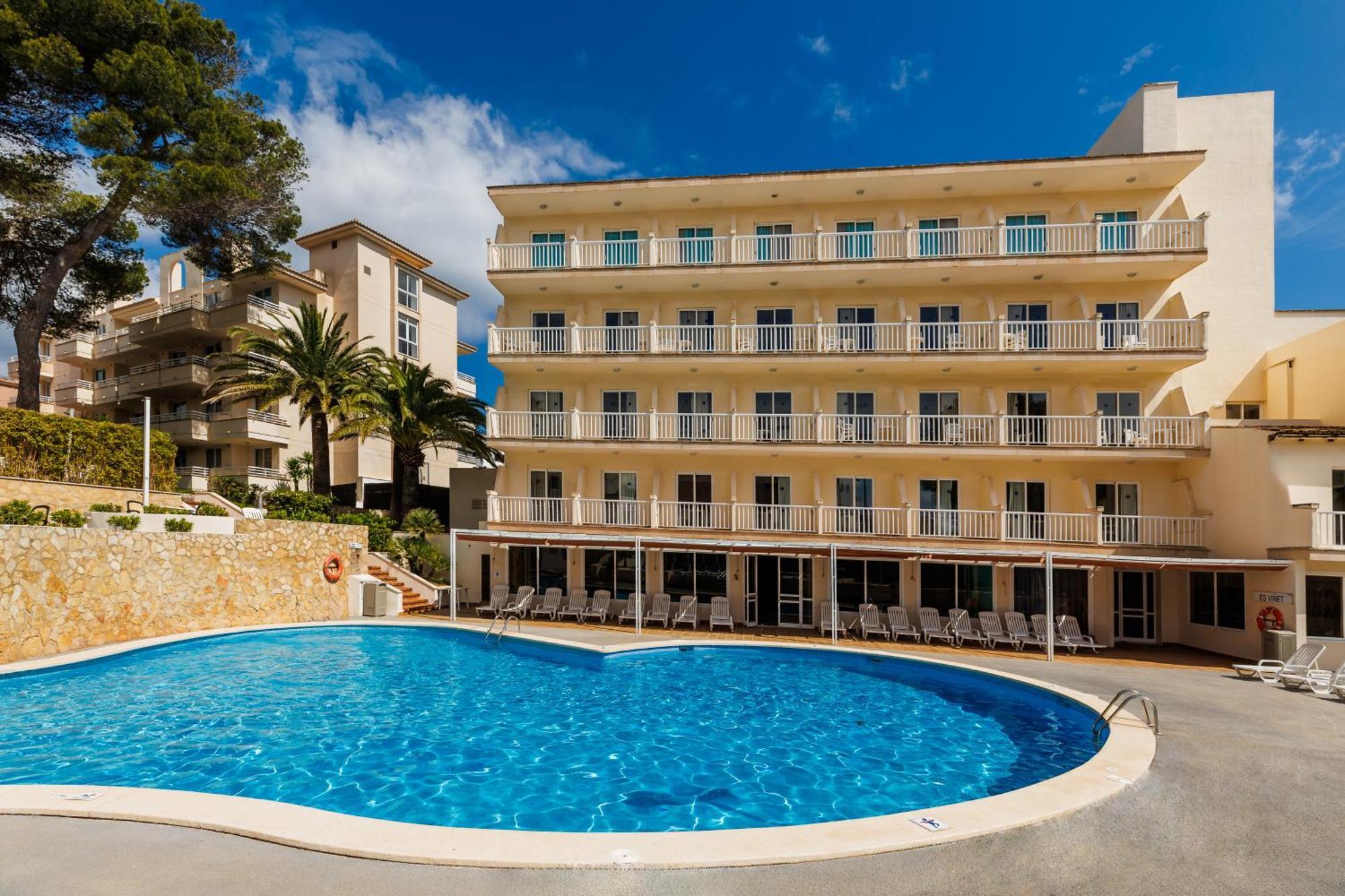 O7 Club Cala Ratajda Hotel 3*